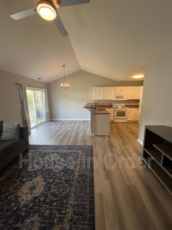 Foto del edificio - 33 Woodcreek Cir