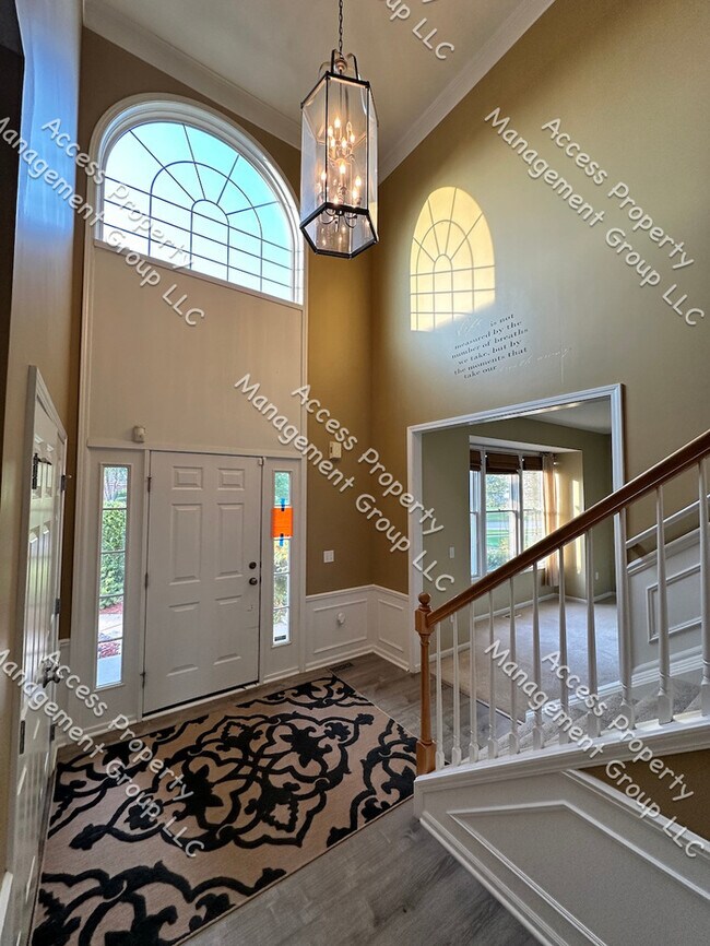 Building Photo - Crystal Springs 5 Bedroom Home on the Golf...