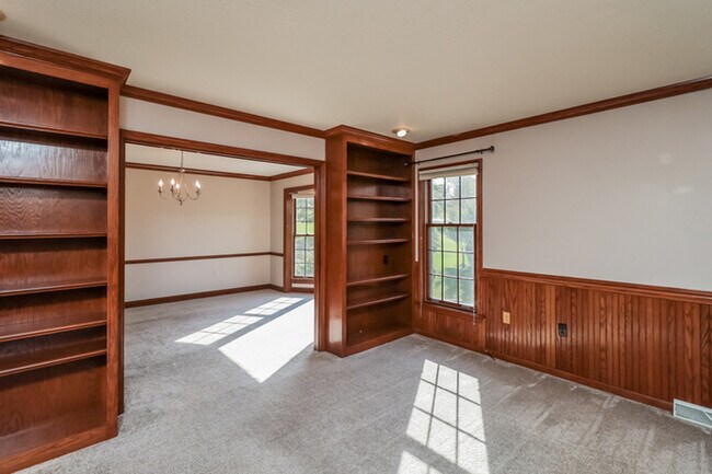 Building Photo - 2110 W Grove Dr, Gibsonia, PA, 15044