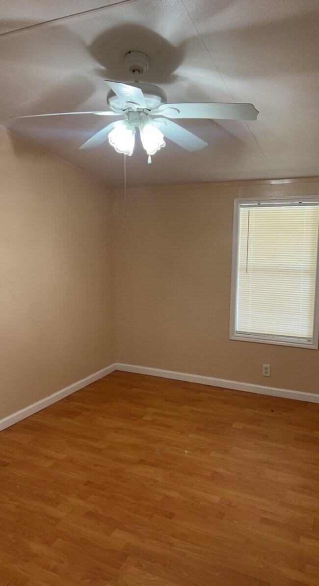 Foto del edificio - 134 Cleveland MHP