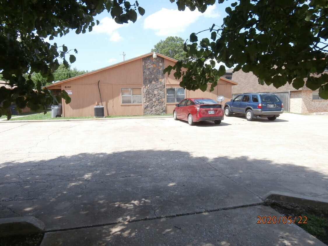 6107 NW Elm Ave Unit A, Lawton, OK 73505 Apartments in Lawton, OK