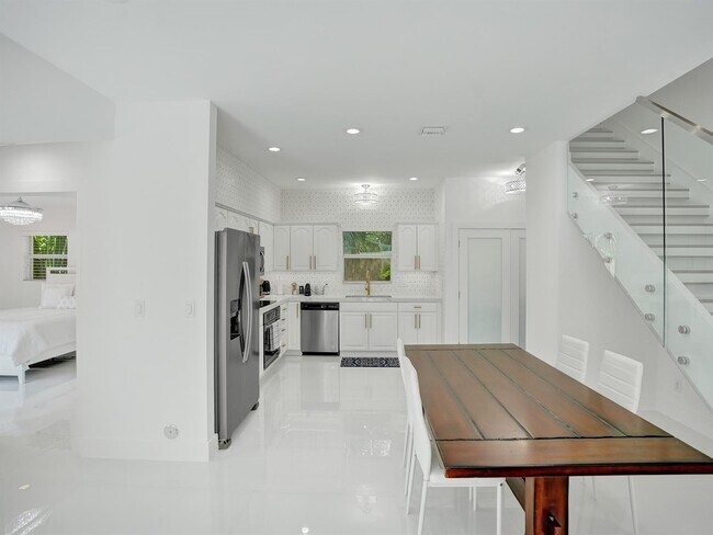 Foto del edificio - 833 SW 17th St