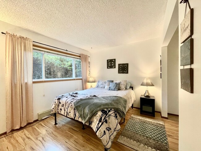 Foto del edificio - 1220 Glacier Ave