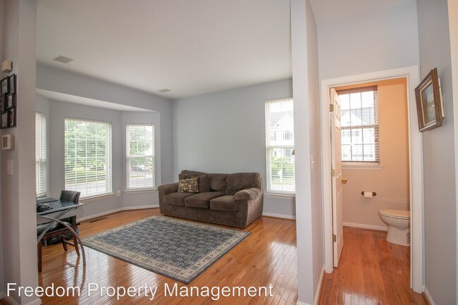Building Photo - 4 br, 2.5 bath House - 17573 Tedler Circle