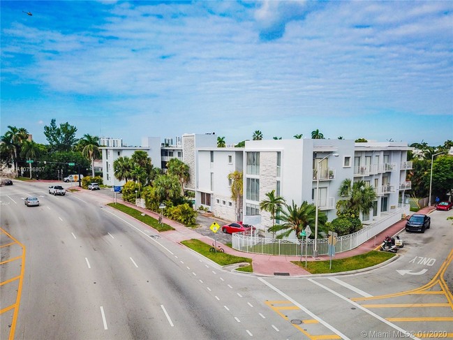 Foto del edificio - 2101 Normandy Dr