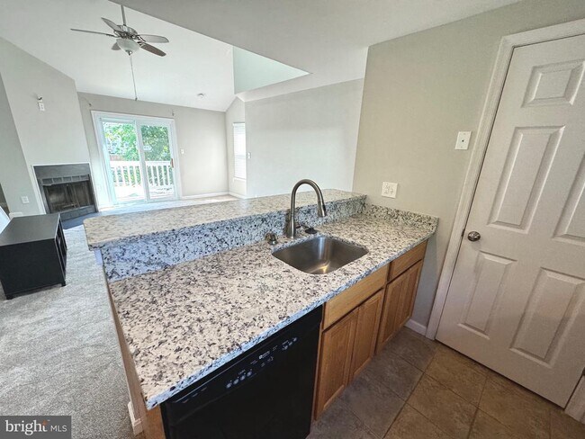 Foto del edificio - 4354 Pembrook Village Dr