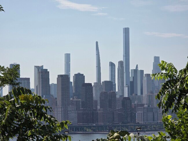 Foto del edificio - 7430 JFK Blvd E