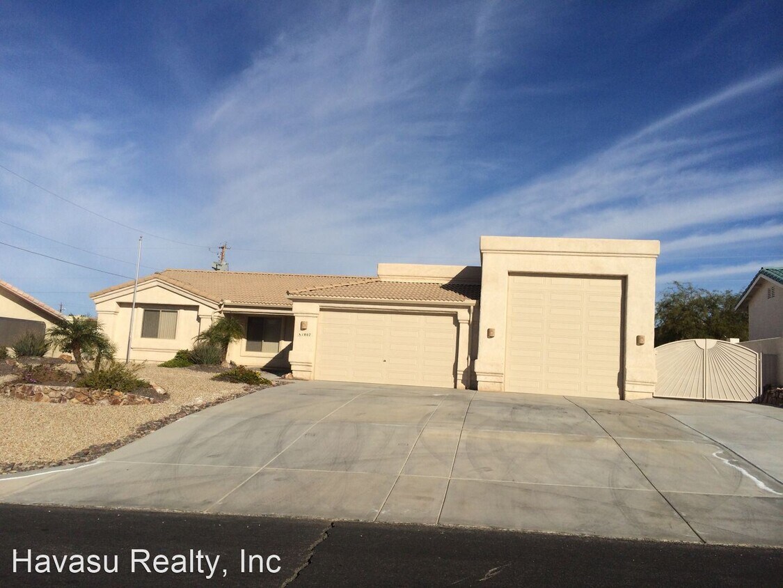 Foto principal - 4 br, 2 bath House - 1807 Beavertail Drive