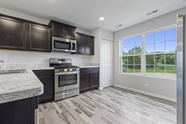 Foto del edificio - 2405 Upland Rd