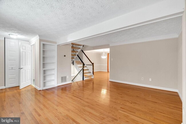 Building Photo - 7323 Golden Horseshoe Ct