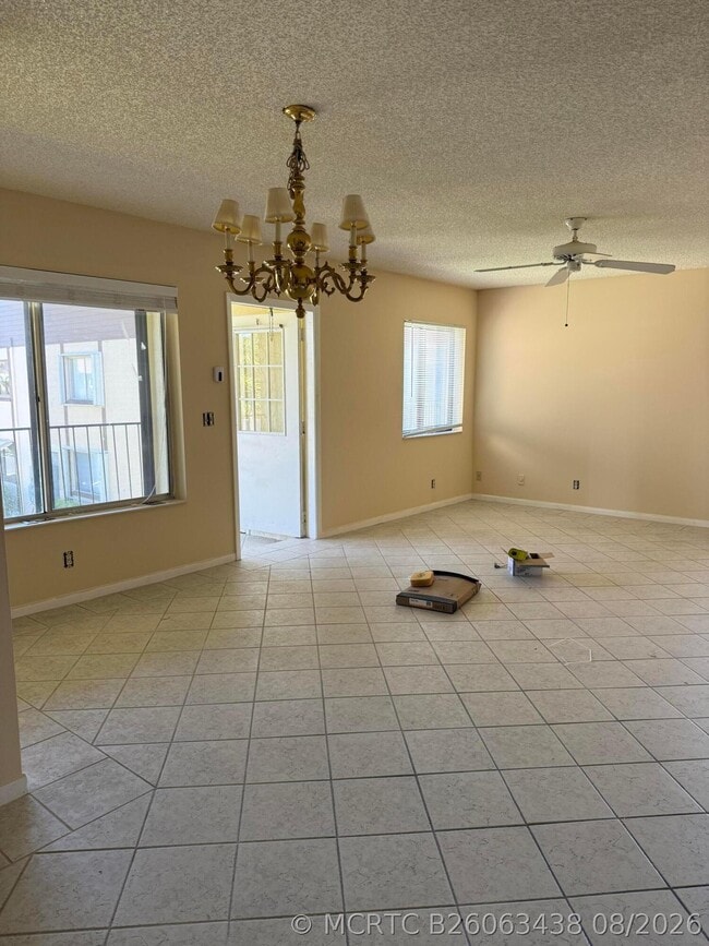 Building Photo - 211 Pine HOV Cir