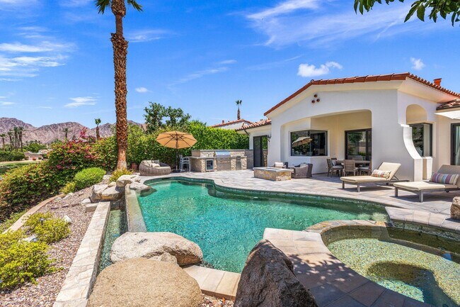 Building Photo - 77745 Concha Ct