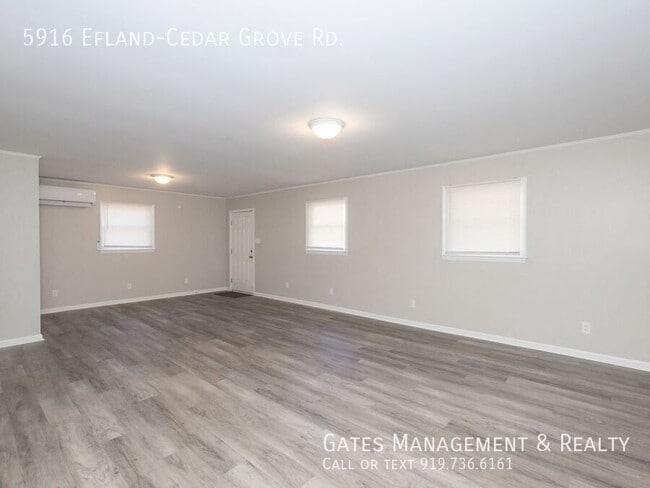 Foto del edificio - 5916 Efland - Cedar Grove Rd