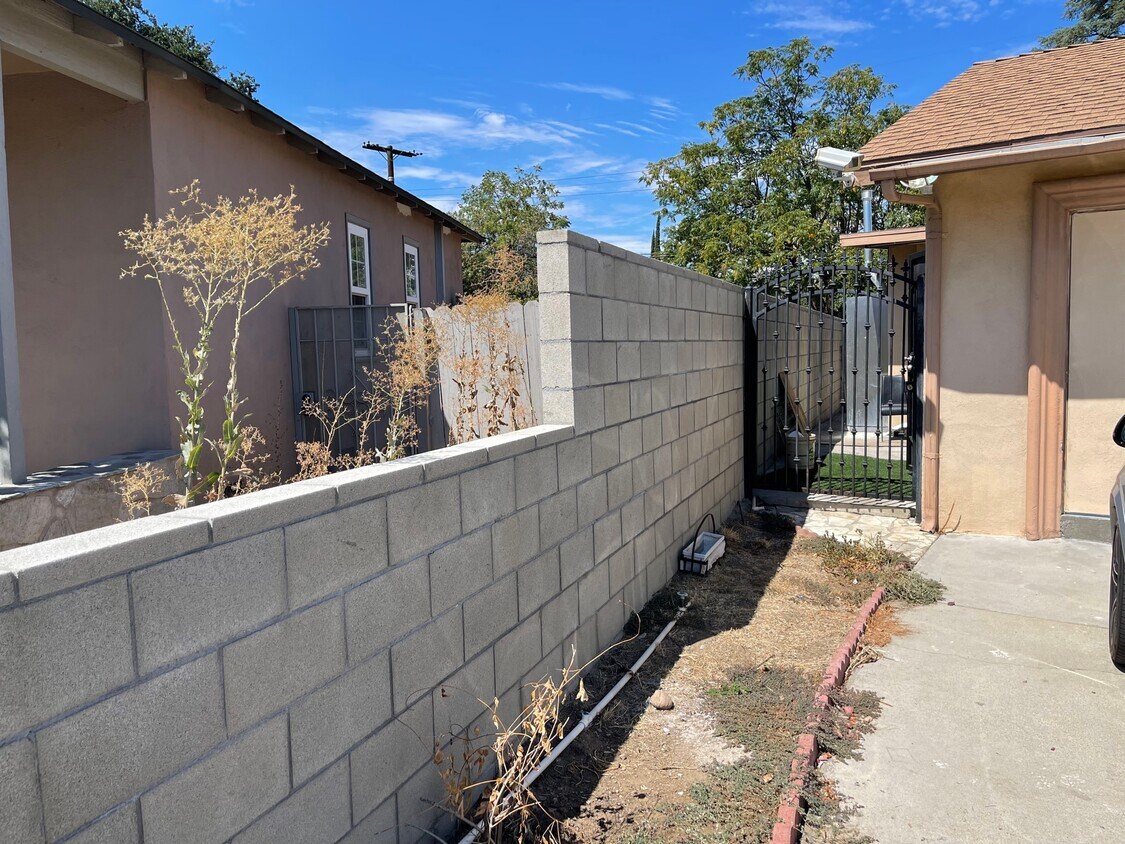 17963 Emelita St, Encino, CA 91316 House Rental in Encino, CA