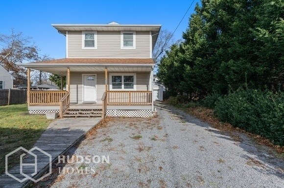 Primary Photo - 233 Moriches Ave