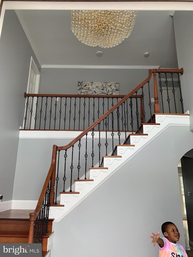 Building Photo - 7463 Rosewood Manor Ln