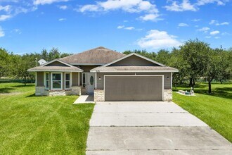 Building Photo - 3121 County Rd 81