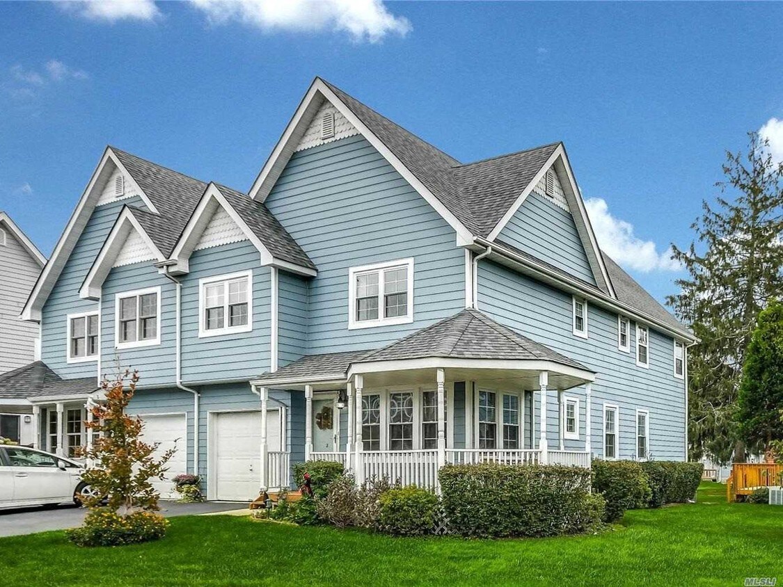 Foto principal - 2 Northwood Blvd