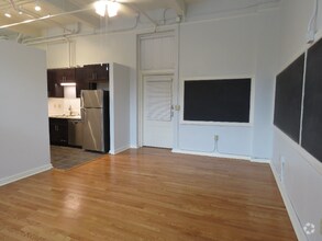 Building Photo - 1401 Scott St