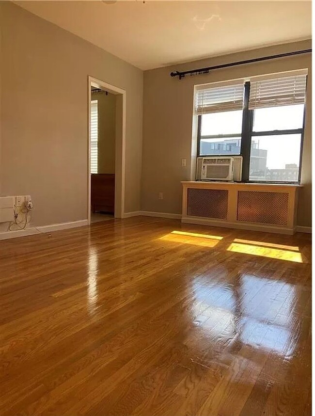 Building Photo - Gorgeous 1 Bed 1 Bath