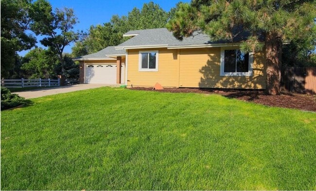 Photo - 2910 Rolling Wood Loop House