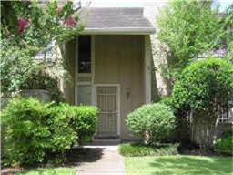 Building Photo - 2320 Woodland Park Dr