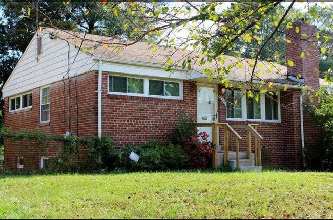 Photo - 6705 Forest Hill Dr House