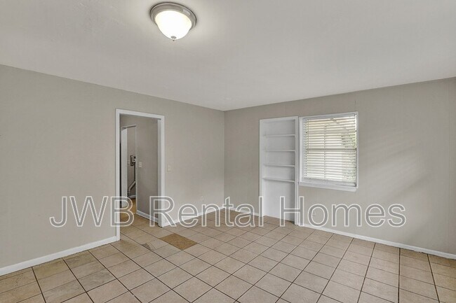 Foto del edificio - 4630 Effingham Rd