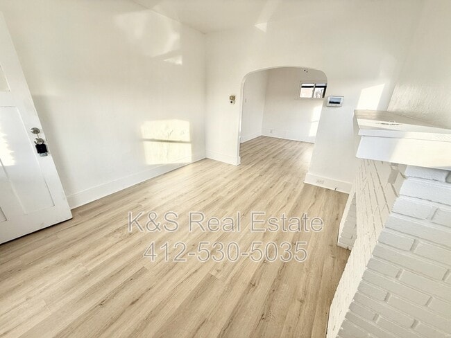 Building Photo - 2413 Milburn St