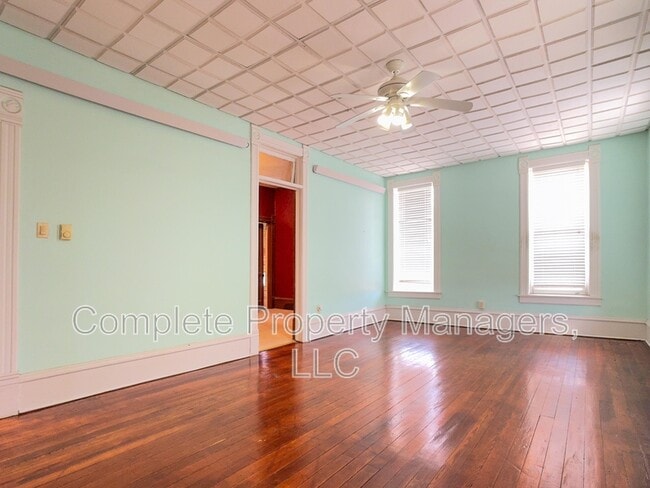 Foto del edificio - 101 N Mill St