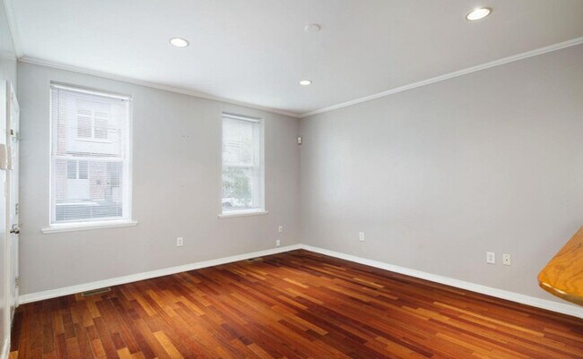 Foto del edificio - 1782 Frankford Ave