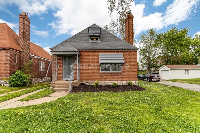Primary Photo - 1517 Switzer Ave