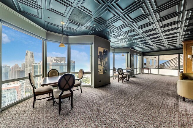 Foto del edificio - The Parkshore on Harbor Dr
