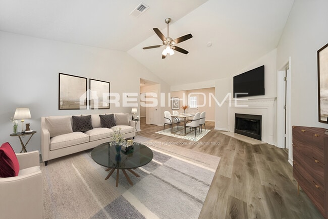 Foto del edificio - 2670 Woodward Rd