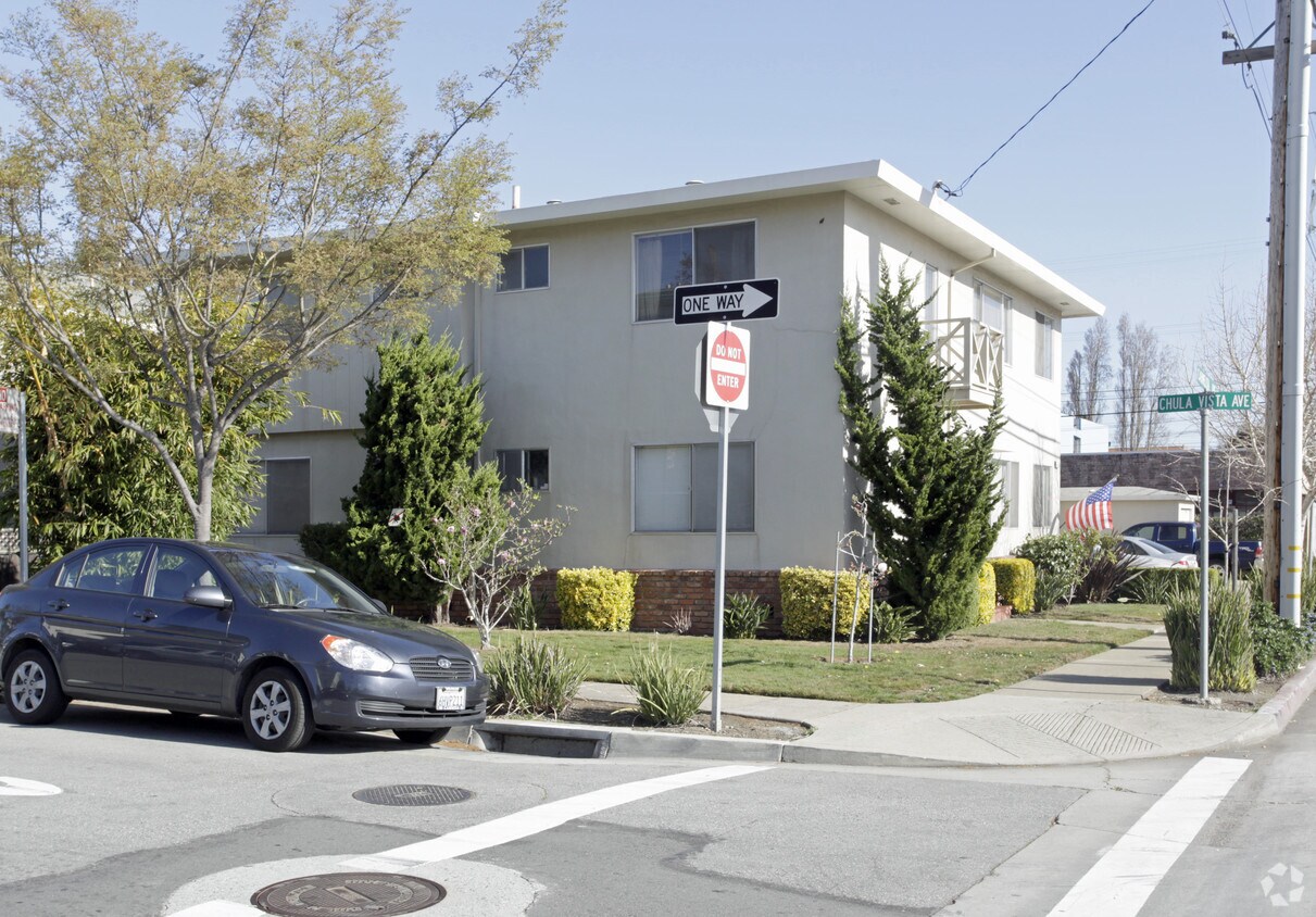 Primary Photo - 1110 Carmelita Ave