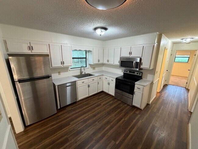 Building Photo - 6416 Teal Cir