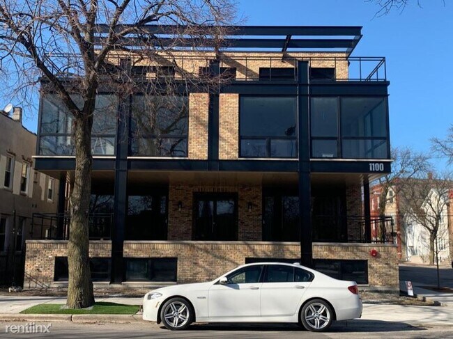 Building Photo - 1100 W Polk St