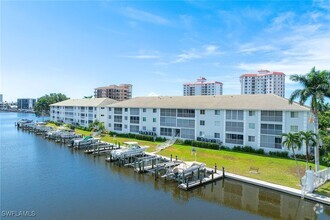 Building Photo - 10686 Gulf Shore Dr