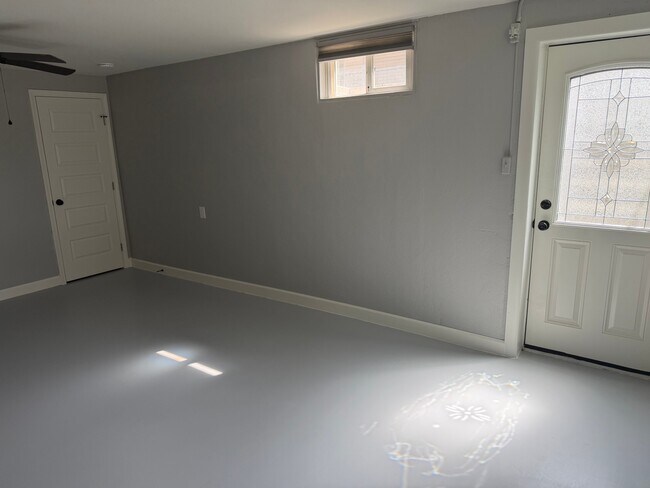 Photo - 19 Bonfoy Ave Apartment