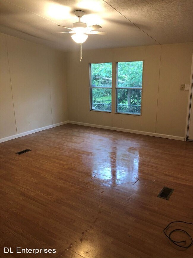 Foto del edificio - 3 br, 2 bath House - 1605 N. Chamberlain Ave.