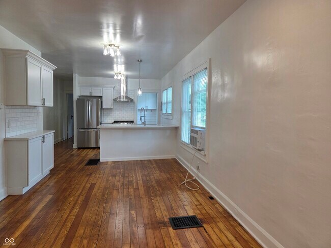 Foto del edificio - 774 Dequincy St