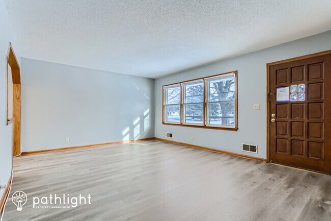 Building Photo - 4400 W 111th St, Bloomington, MN, 55437