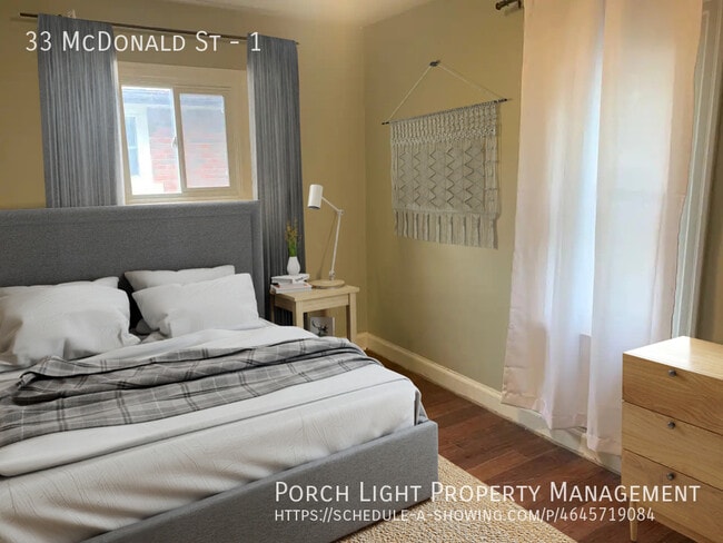 Building Photo - Main Floor 3 Bedroom in St. Catharines with Parking, Yard and Laundry