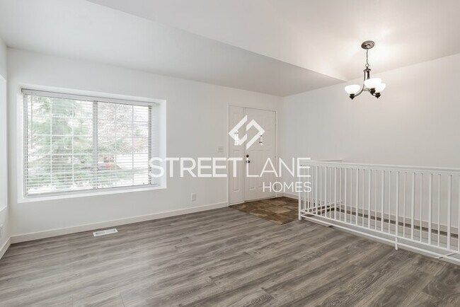 Building Photo - Charming 4 Bedroom in West Jordan!
