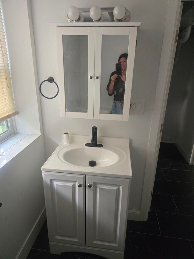 Foto del edificio - 2325 W Rice St