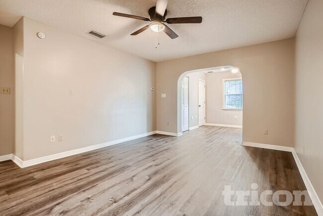 Building Photo - 312 Bahia Cir