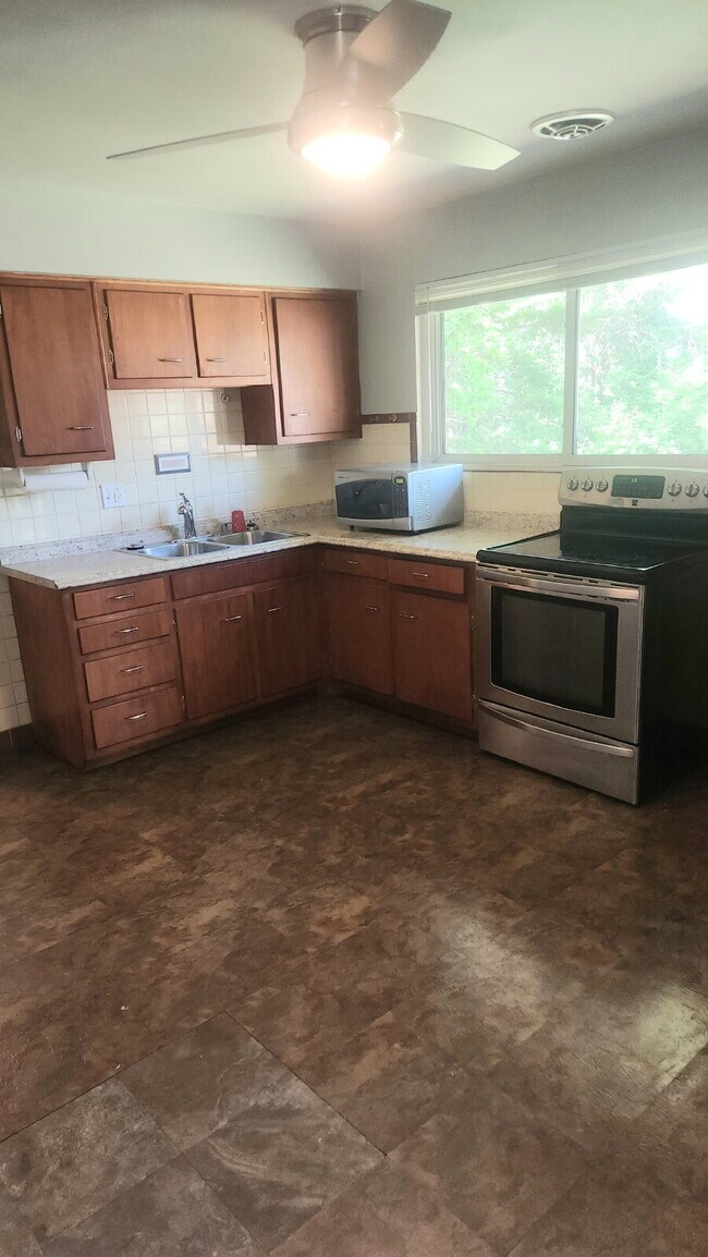 Foto del edificio - 1125 Walker Ave