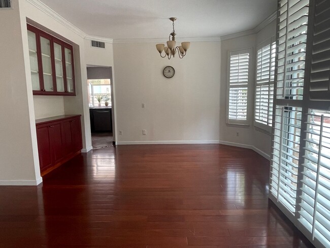 Foto del edificio - Gated Community Beautiful 4b 3b in Thousan...