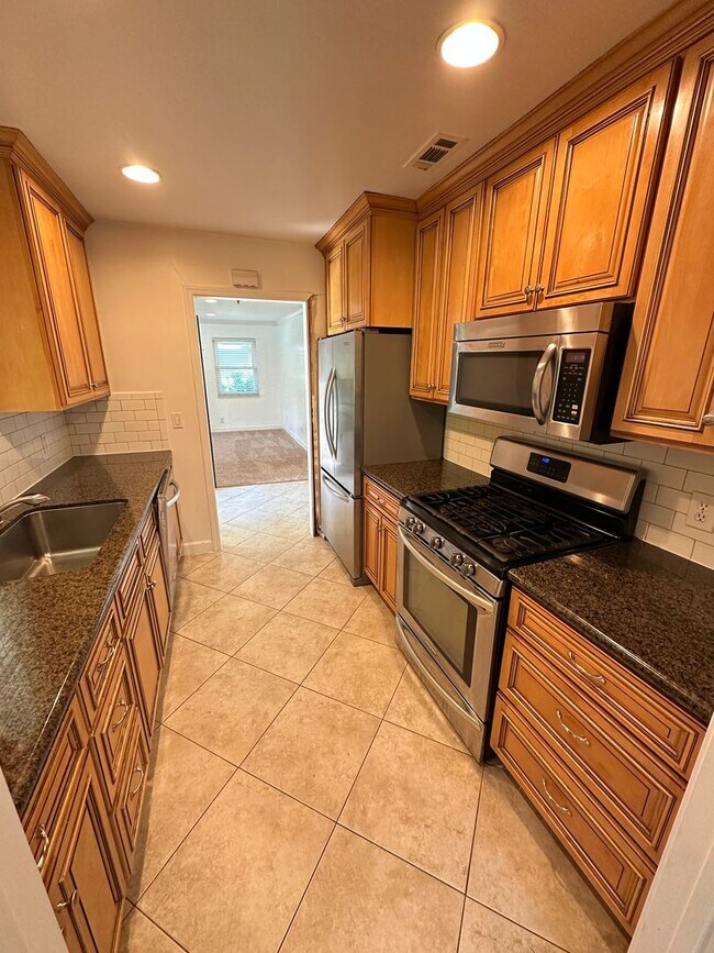 Foto del edificio - 2 Bed 1 Bath Single Family Home In Walnut ...