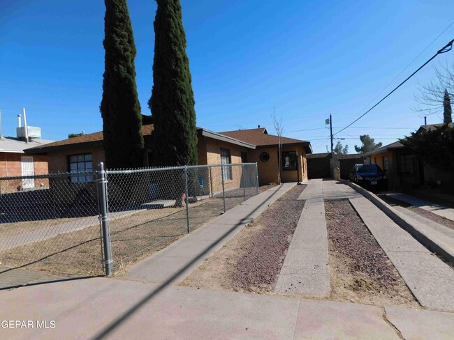 Building Photo - 4716 Clifton Ave